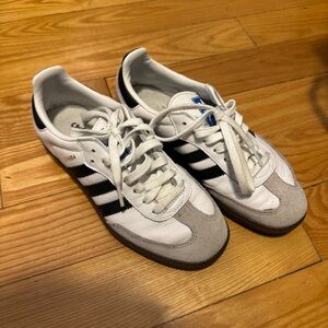adidas samba shoe - women's size 7.5
